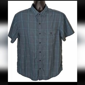 Mountain Hardwear Short Sleeve Button Up Shirt Men's Large 100% Nylon